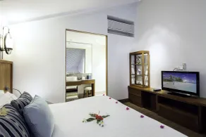 Machchafushi Island Resort & Spa Maldives, The Centara Collection - Habitación