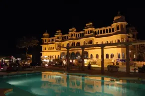 Fateh Bagh - Piscina