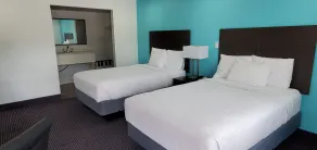 Travelodge by Wyndham Livonia Canton Novi Detroit Area - Chambre