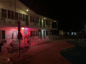Colonial motel - Pool