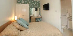 Sunninghill Hotel - Room