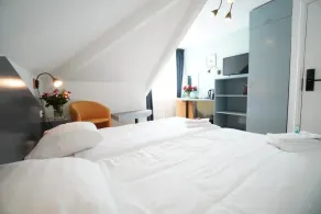Hotel Den Burg - Quarto