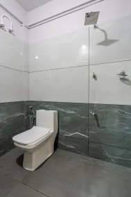 Daan Residency Near Karukapilly Kaloor Palarivattom - Salle de bain