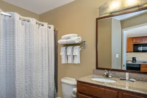 Candlewood Suites Galveston by IHG - Bathroom