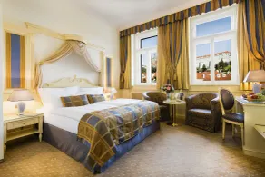 Luxury Family Hotel Royal Palace - View from room