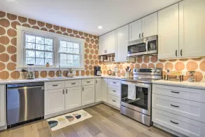 Charming Carrboro Home - Walk to Downtown! - Interiør