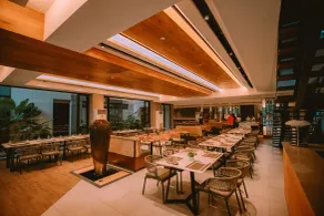The Maximilian Hotel - Restaurant