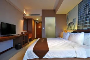 Midtown Hotel Surabaya - Room