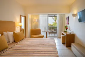Hotel Blue Sea Beach, Affiliated by Meliá - Vue de la chambre