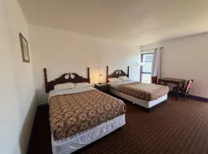 Motel Masquerade - Chambre