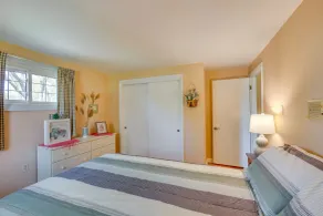 10 Mi to Dtwn Lancaster: Charming Home w/ Yard! - Værelse