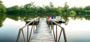 Hot Tub & Fireplace! Macks Creek Cabin on 30 Acres - Interior