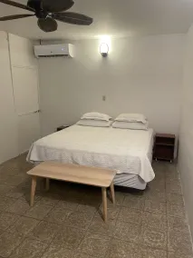 The Emerald PR - Room