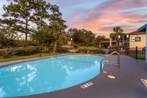 Best Western Tallahassee Downtown Inn and Suites - Piscine