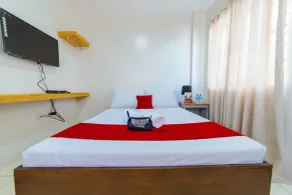 RedDoorz Plus @ Casa Lucia Sindalan San Fernando City Pampanga - Chambre