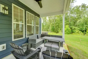 5 Mi to Memorial Stadium & Beach: Modern Townhome - Interior