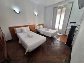 Hostal Alonso No Limit Madrid - Chambre