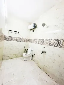 HOTEL Tom and Jerry - Baño