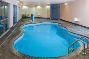 Baymont by Wyndham Grand Forks - Piscine