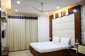 When In Gurgaon - 3 BHK MEDANTA MEDICITY 3 Mins Drive, FORTIS 5 Mins Drive - Camera