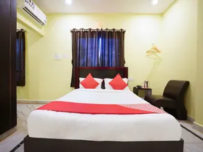 Super Hotel O Anuguna Tulasi Grand Near JNTU University Hyderabad - Room