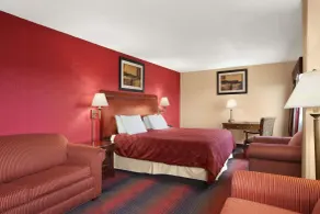 Ramada by Wyndham East Orange - Chambre