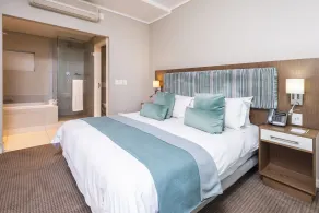 aha Harbour Bridge Hotel & Suites - Room