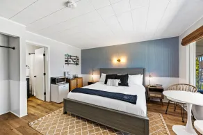 Fresh Coast Motel - Room