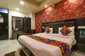 FabHotel A One Noida Sector 11 - Room