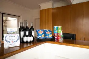 Admiralty Inn - Reception