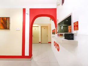 Super OYO 720 Corridor Hotel 2 - Reception