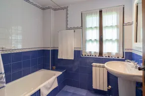 Alesga Hotel Rural - Valles del Oso -Asturias - Badezimmer