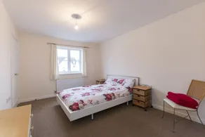 5 Rosebay Gardens - Room