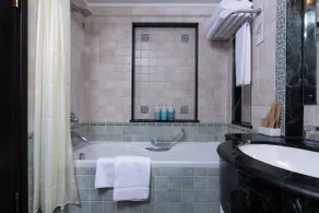 Novotel Bahrain Al Dana Resort - Badezimmer