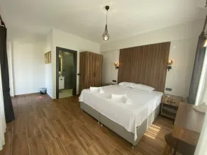 Tinos Otel & Bağ Evi 12 Yaş Üstü - Zimmer