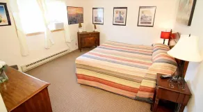 Moore's Motel - Rom