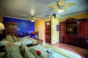 Hotel Cuna del Angel - Room