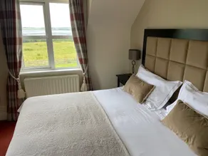 Keanes of Curraheen, Bar, Restaurant & Accommodation - Room