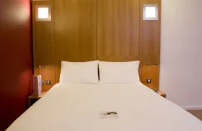 ibis Swansea - Room