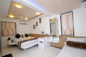 Hotel Vyankatesh - Room