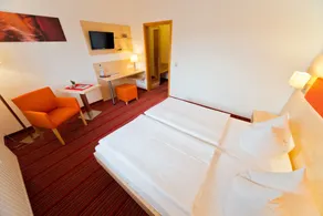 City Hotel - Room