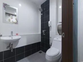 Hotel Pinji Ipoh - Bathroom