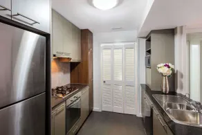 Oaks Brisbane Mews Suites - Chambre