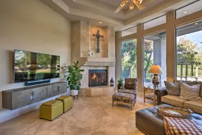 Lavish Paradise Valley Home w/ Sports Court & Pool - Innvendig