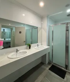 St Kilda Accommodation - Bathroom