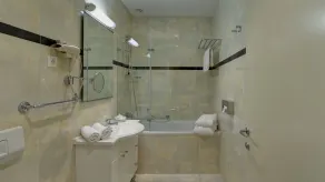 Hotel Kvarner Palace - Baño