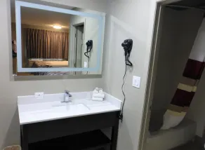 Red Roof Inn Redding - Salle de bain