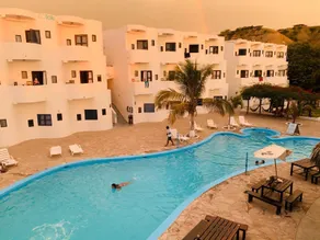 Loki del Mar - Pool