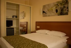 Lord Hotel - Habitación
