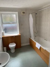 Waterford Lodge Hotel - Room